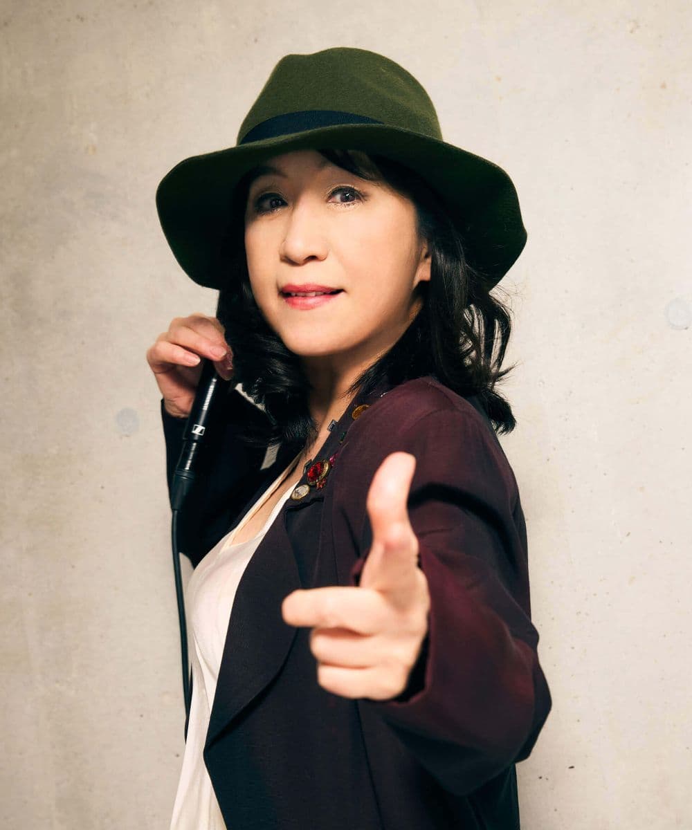 大森有里子（ピアノ＆ボーカル）