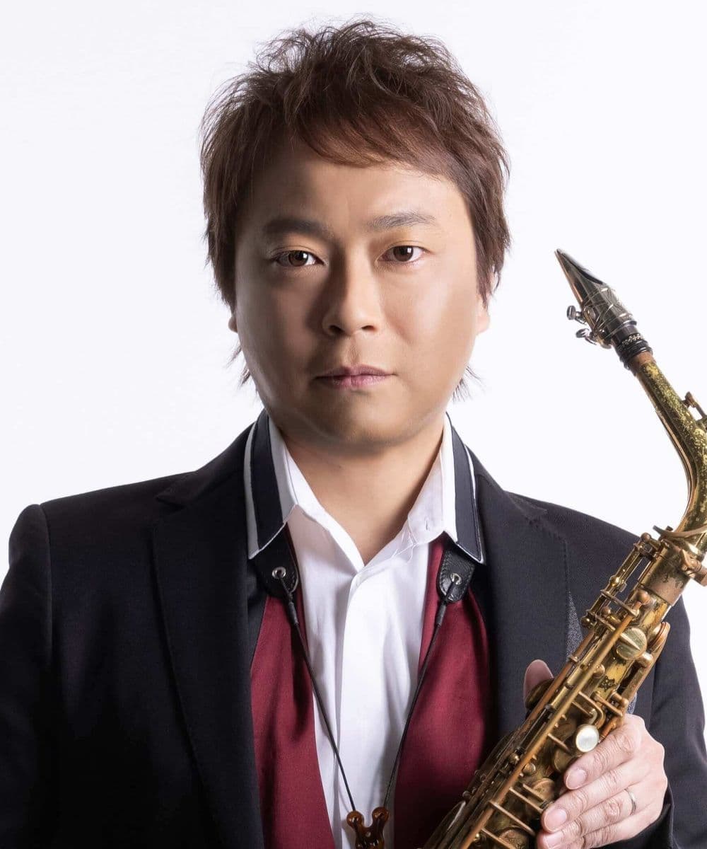 鍬田修一（サックス）